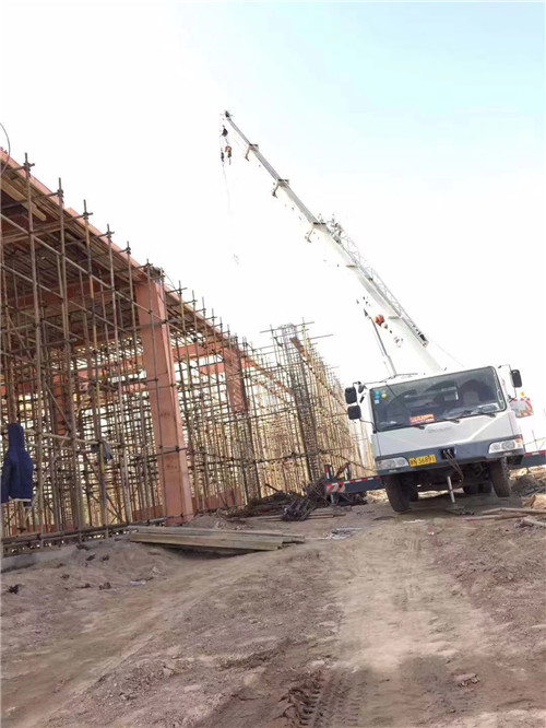 高台县吊车作业的安全注意事项有哪些？