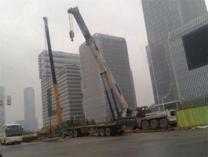 高台县25吨吊车能吊多重设备？